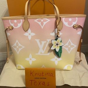 ❌SOLD❌Neverfull Mm by the pool collection